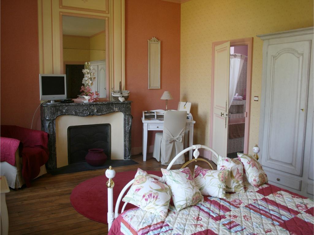 Chateau Du Clos Mortier Сен-Дизье Номер фото